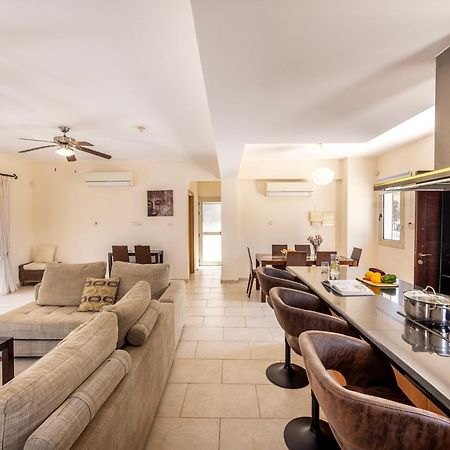 Villa Malama Paralimni Ngoại thất bức ảnh