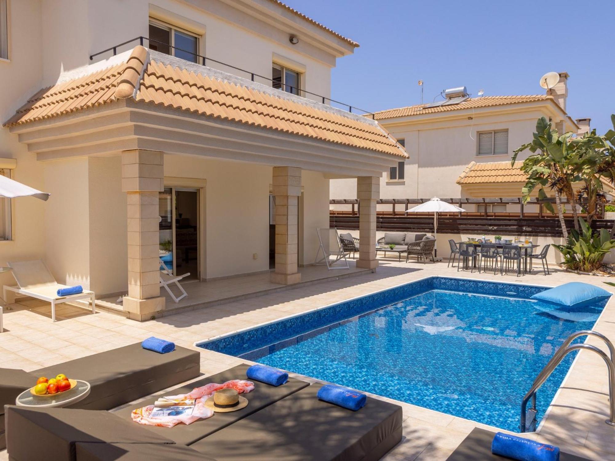 Villa Malama Paralimni Ngoại thất bức ảnh