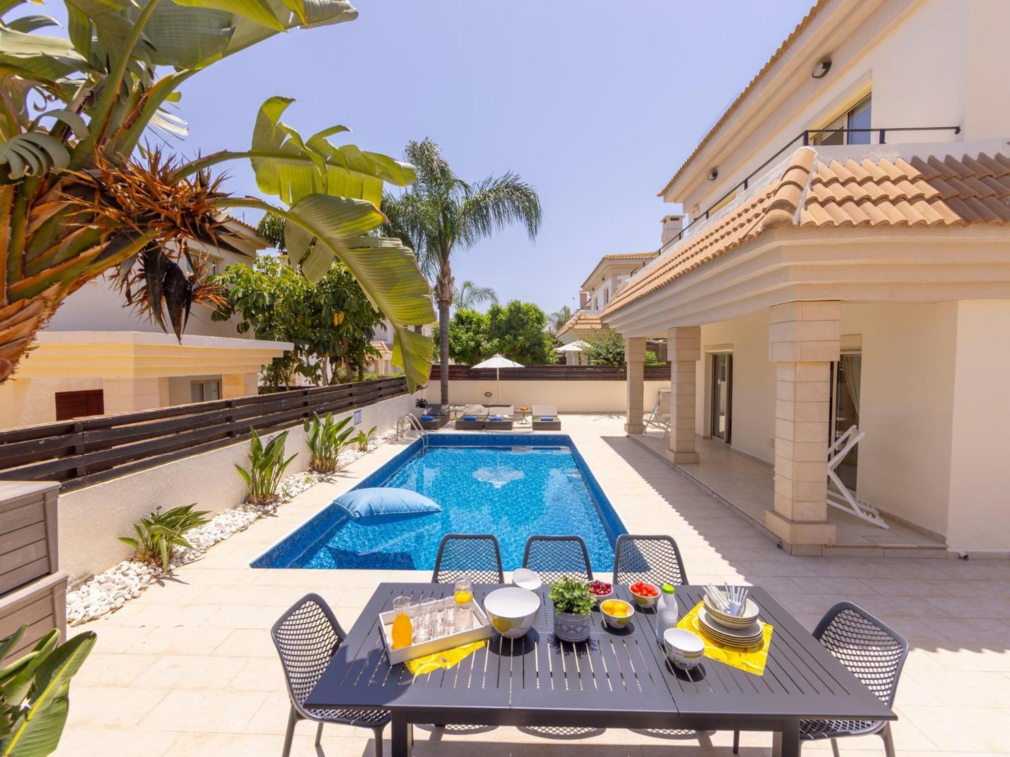 Villa Malama Paralimni Ngoại thất bức ảnh