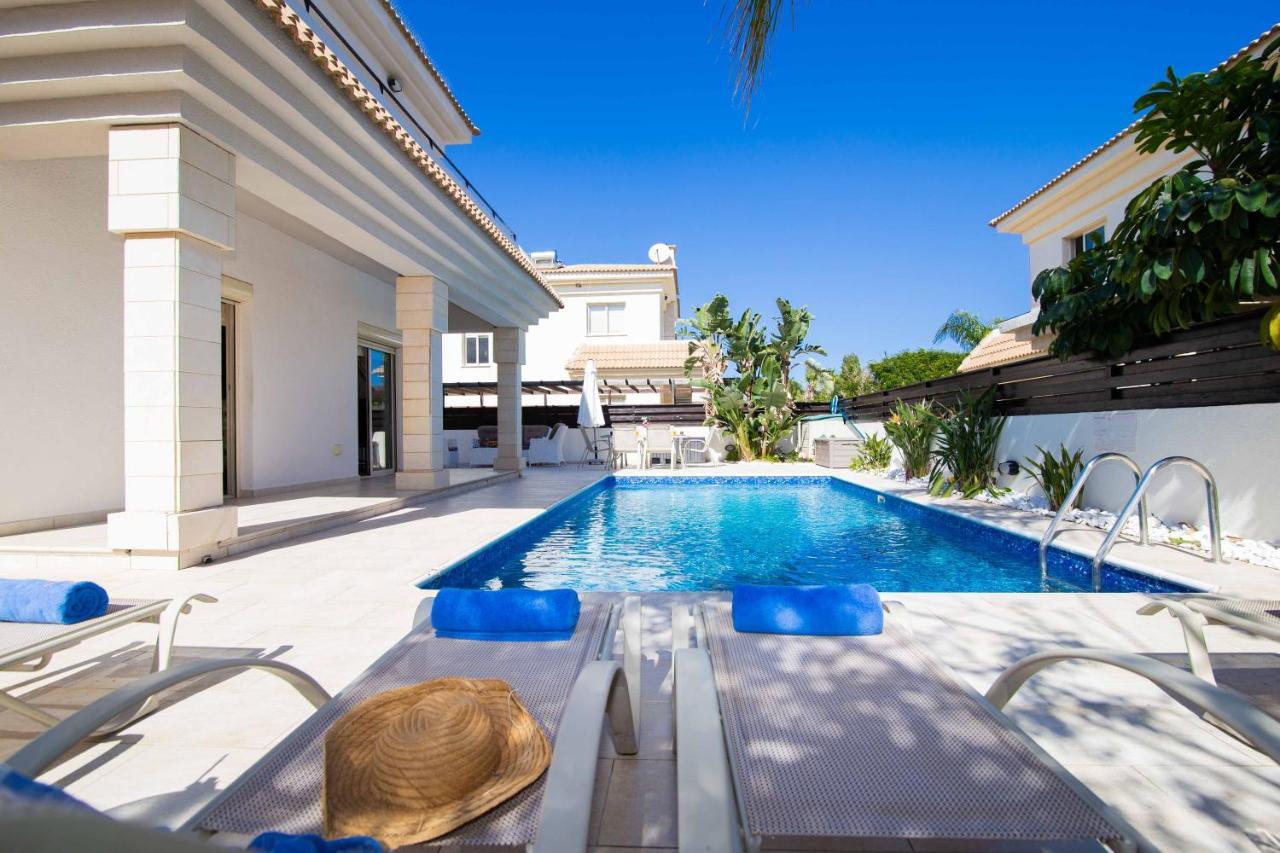 Villa Malama Paralimni Ngoại thất bức ảnh