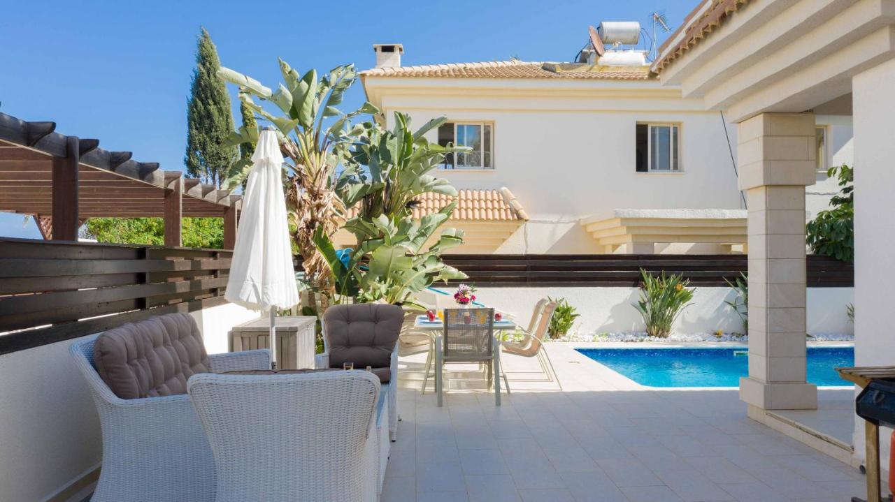 Villa Malama Paralimni Ngoại thất bức ảnh